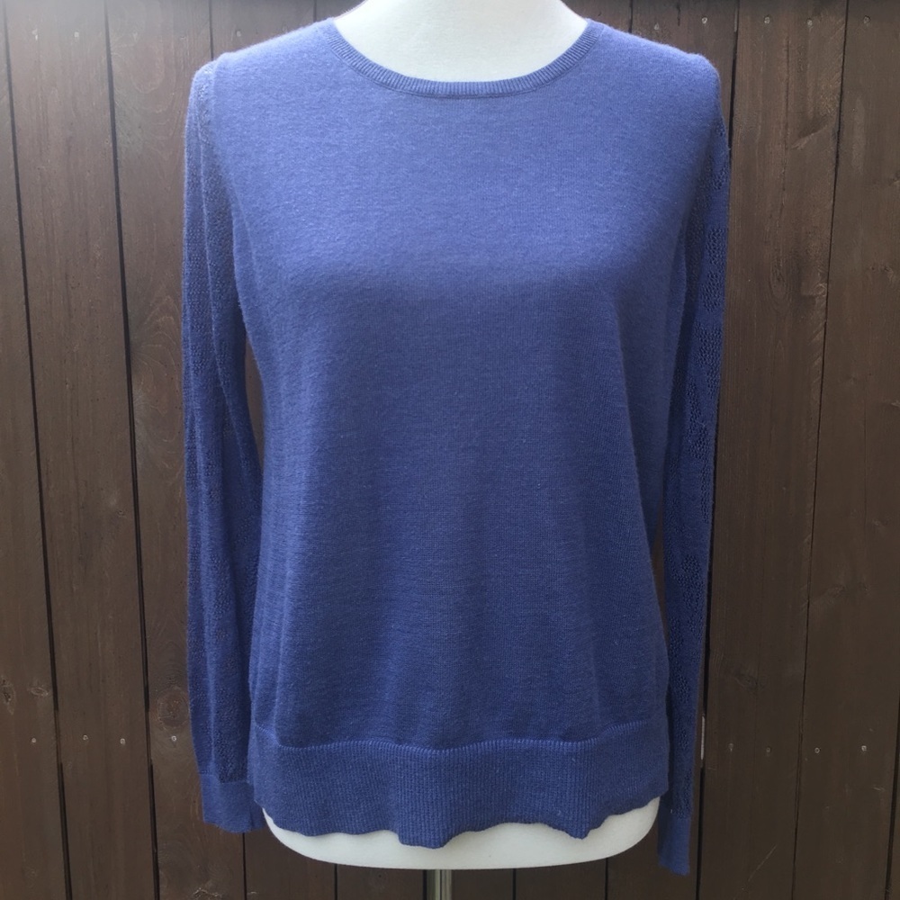 Ann Taylor Loft size MP Knit Sweater